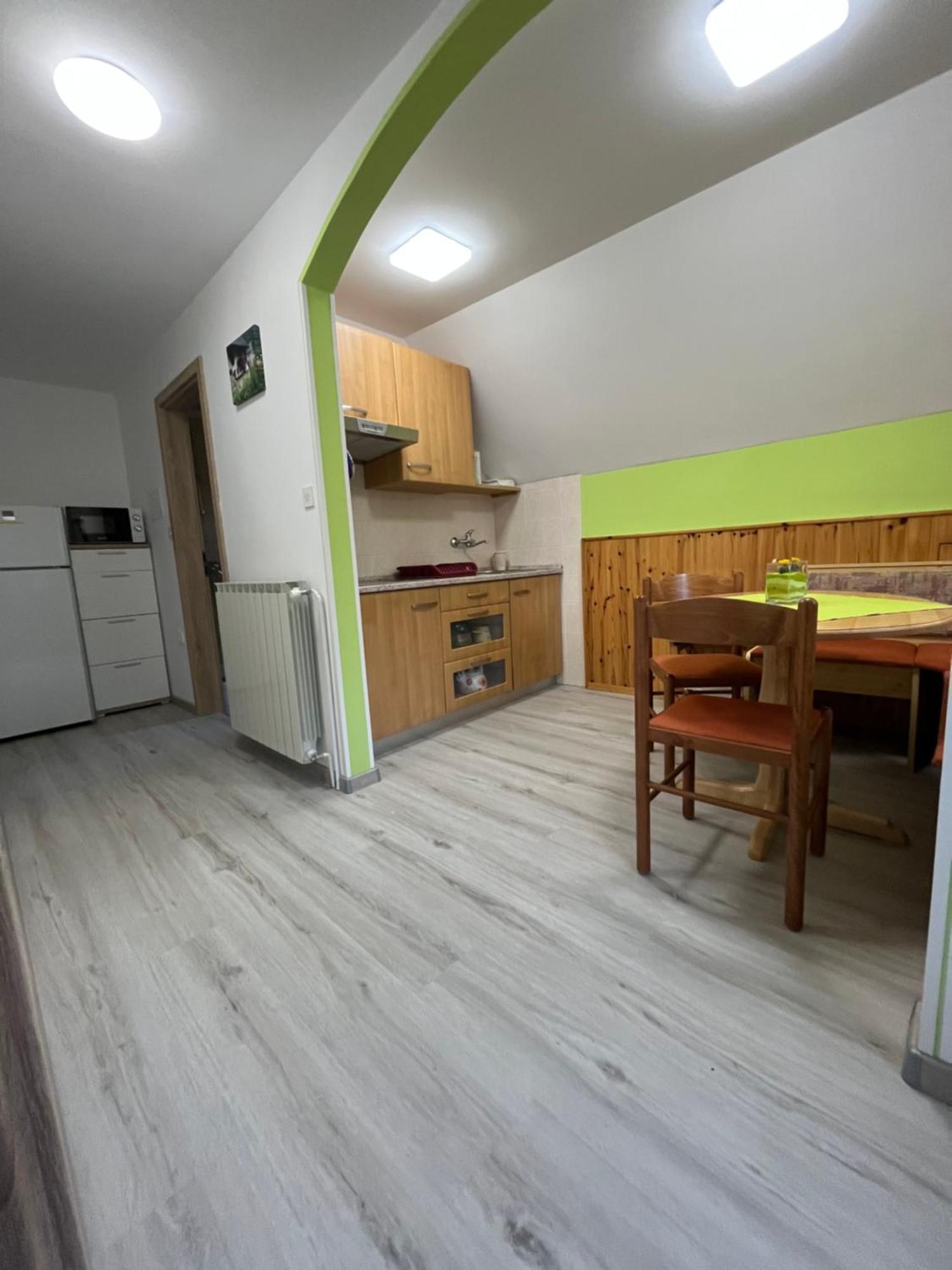 Apartmaji In Sobe Cuder Soča Habitación foto